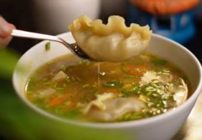 Momo Soup : स्वाद और सेहत का खजाना मिल जाए, तो इससे बेहतर क्या हो सकता है?