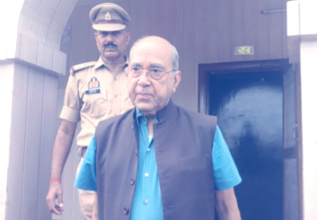 Ram Mandir Donation Theft : चंपत की डायरी में नृपेंद्र मिश्र से तीखे सवाल, चार दिनों में करीब 14 चैनलों से बात, फिर 23 जून के बाद अचानक भाषा क्यूं बदली?