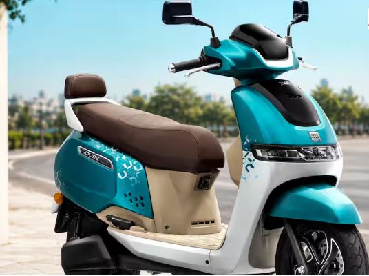 TVS iQube MillionR : टीवीएस आईक्यूब मिलियनआर स्पेशल एडिशन लॉन्च, जानें कीमत और फीचर्स