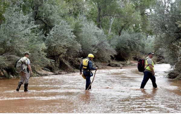 US Flash Flood : ग्रैंड कैन्यन में अचानक आई बाढ़ , 20 से ज्यादा लोग लापता, पुल बह गए