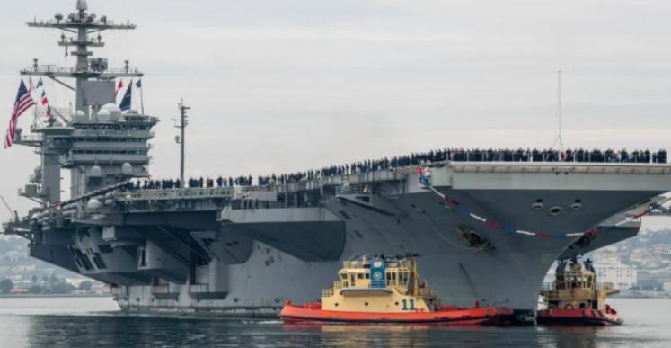 USS Abraham Lincoln : अमेरिकी नौसैनिकों ने USS अब्राहम लिंकन से कूदने की कोशिश की थी ? नए एयरक्राफ्ट को भेजा गया
