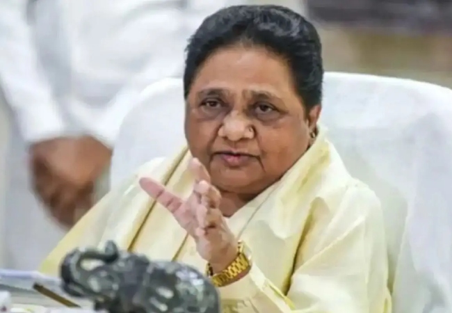 मायावती बोलीं- वन्दे मातरम् गायन पर बहस के बजाए शिक्षा, बेरोजगारी और बाढ़ जैसे जनहित के मुद्दों पर ध्यान दे सत्ता-विपक्ष