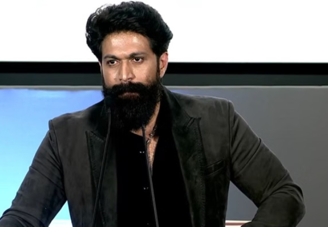 यश ने 'टॉक्सिक' के लिए चार्ज किए 50 करोड़ रुपये? जानें कियारा, नयनतारा और हुमा कुरैशी की फीस
