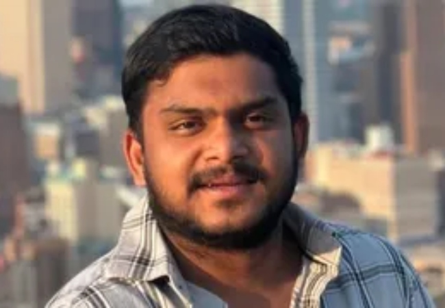 अमेरिका में अनियंत्रित पिकअप ट्रक ने डिवाइडर लांघकर कार को मारी टक्कर, आंध्र प्रदेश के 26 वर्षीय सॉफ्टवेयर इंजीनियर की मौत