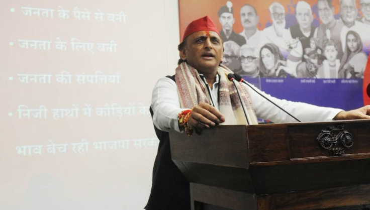 रक्षाबंधन पर मुफ़्त बस का वादा करके बस ही हटवा दी...अखिलेश यादव ने वीडियो शेयर कर साधा निशाना