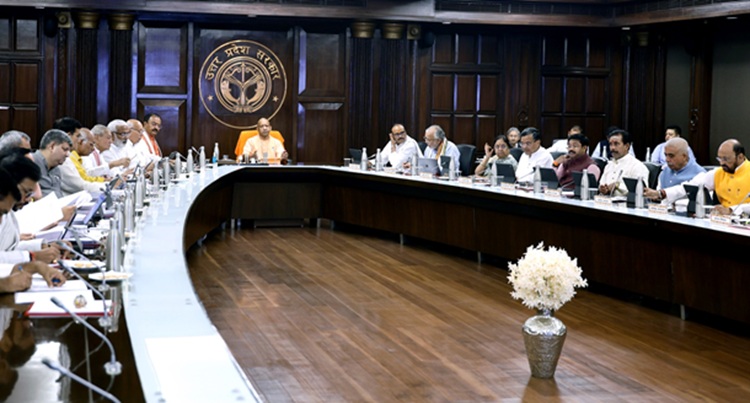 UP Cabinet Meeting: युवाओं को तकनीकी रूप से सशक्त बनाने की पहल, 25 लाख टैबलेट खरीदने का प्रस्ताव