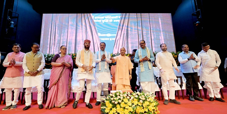 नई व्यवस्था से उचित दर विक्रेताओं के पारिश्रमिक में पारदर्शिता, प्रक्रिया में सुगमता और सार्वजनिक वितरण प्रणाली में प्रभावशीलता को और मजबूती मिलेगी: सीएम योगी