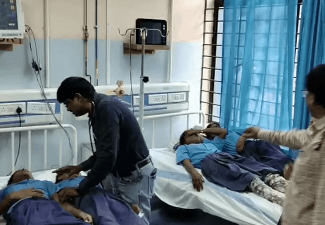 नालंदा: मिड-डे मील में नमक की जगह मिला दिया कपड़े धोने वाला सर्फ, 35 बच्चे बिमार