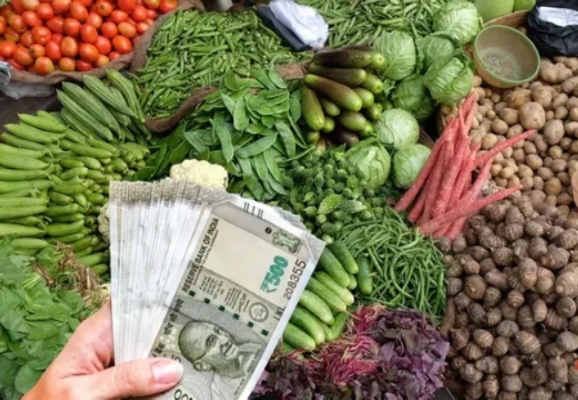 WPI Index July 2026: महंगाई का डबल अटैक, थोक बाजार में थोड़ी नरमी, पर खुदरा महंगाई ने बढ़ाई चिंता