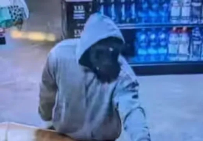 अमेरिका में भारतीय मूल के व्यापारी की गोली मारकर हत्या, पास खड़ी बेटी बाल-बाल बची