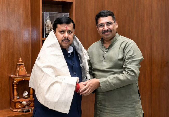 केमिस्ट्री के प्रोफेसर दीपक महस्के लेंगे अमित मालवीय की जगह, चुनावी आंकड़ों के हैं महारथी