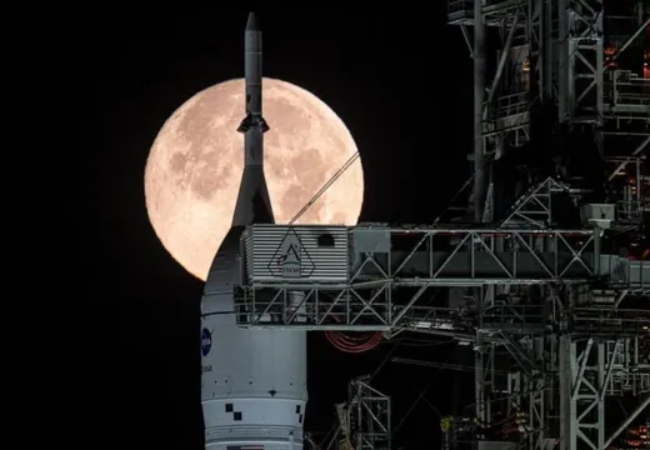 स्पेस की दुनिया में नए शिखर पर भारत, NASA ने 'मून बेस मिशन' में पार्टनर बनने के लिए ISRO को दिया न्योता