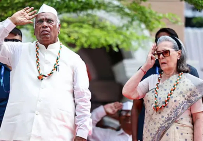 वंदे मातरम् विवाद, विश्व हिंदू परिषद ने कांग्रेस के शीर्ष नेतृत्व को दी जेल भेजने की चेतावनी
