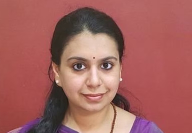 पूर्व IAS दिव्या मित्तल ने राजनीति के अखाड़े में उतरने का किया ऐलान, बोलीं- देश की आजादी के 80 सालों का हिसाब मागूंगी
