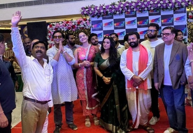 लखनऊ में पांच स्क्रीन वाला प्रॉमिनेंट सिनेमाज़ हुआ शुरू, महाधिवक्ता विनोद कुमार शाही ने किया उद्घाटन