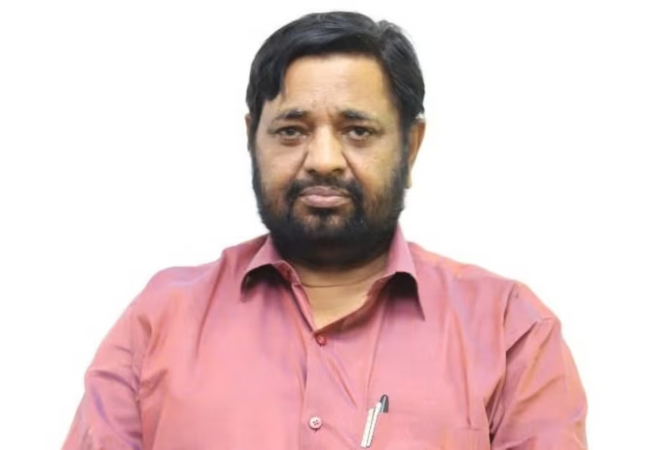 पूर्व केंद्रीय मंत्री कौशल किशोर के पोस्ट से यूपी की सियासत में आया भूचाल, बोले-'गेंद जितनी ऊपर जानी थी चली गई, अब तेजी से आ रही है नीचे '