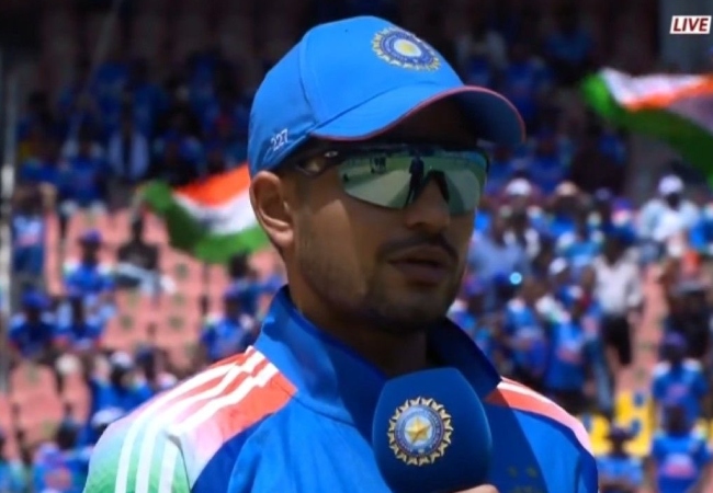 IND vs WI Toss : भारत ने टॉस जीतकर गेंदबाजी का किया फैसला, इस युवा खिलाड़ी का वनडे में डेब्यू
