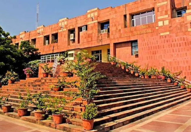 Professor Dirty Act : JNU के प्रोफेसर पर 10 छात्राओं ने दर्ज कराई यौन उत्पीड़न की शिकायत