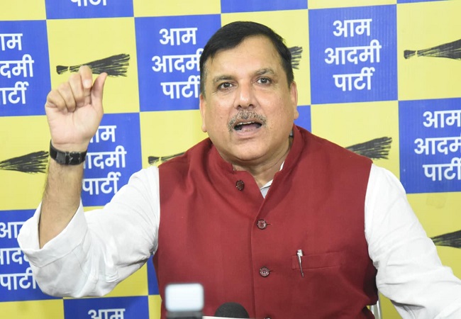 ज्ञानेश कुमार को गिरफ्तार कर भेजा जाए जेल, दो चुनाव आयुक्तों की 14 बार असहमति के बावजूद वोटर लिस्ट से छेड़छाड़ : संजय सिंह