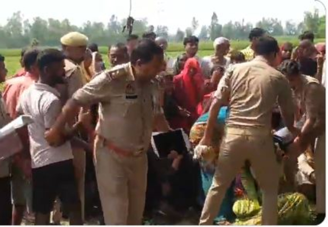Sambhal News : प्रेमी जोड़े ने पेड़ से लटककर अपनी जीवन लीला समाप्त की, शादी की जिद पर अड़े थे दोनों