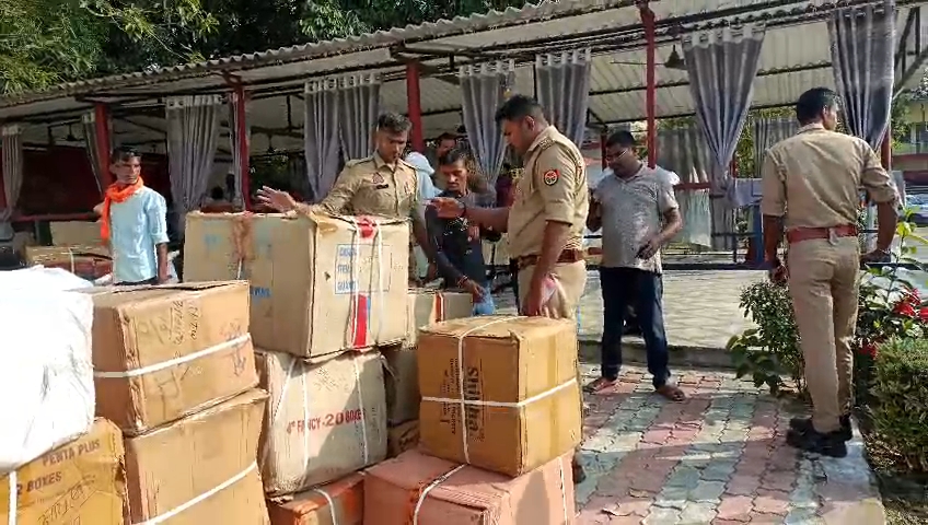 नौतनवा में 50 लाख के अवैध पटाखों की बड़ी खेप बरामद
