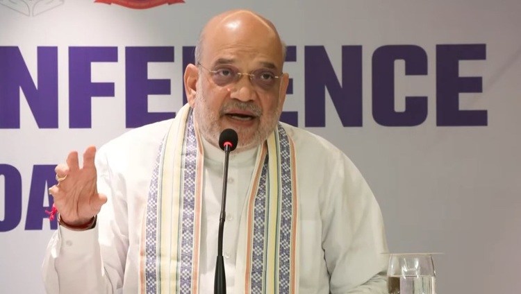 आतंकवाद के आंकड़ें धीरे-धीरे सिकुड़कर जीरो की ओर जाते हुए दिखाई दे रहे हैं और जम्मू-कश्मीर विकास के रास्ते पर बढ़ चुका है आगे: अमित शाह