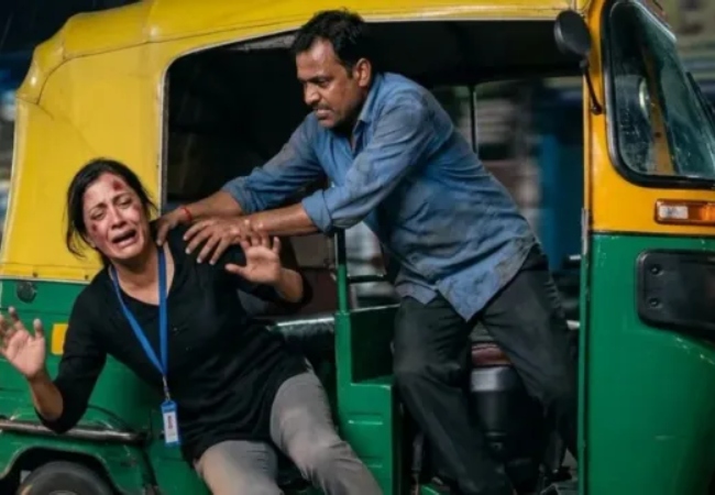 हापुड़ में चलते ऑटो से नर्स को दिया धक्का, छेड़छाड़ का विरोध करने पर हमला, चलते ऑटो से दिया धक्का