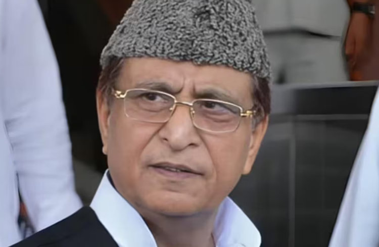 आजम खान की मुश्किलें बढ़ीं: दर्ज हुई एक और FIR, हज कमेटी की जमीन बेचने का आरोप