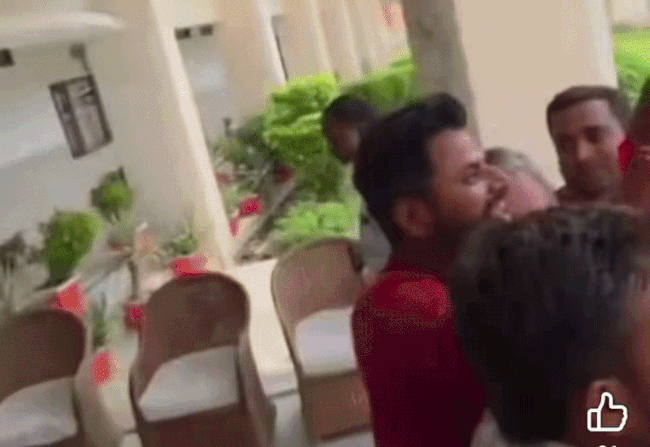 Video-राम मंदिर ट्रस्ट के CEO जितेंद्र मिश्रा ने मीडिया को दिखाए तेवर-बोले, सबको पहचान रहा हूं, दुबारा आने नहीं दूंगा