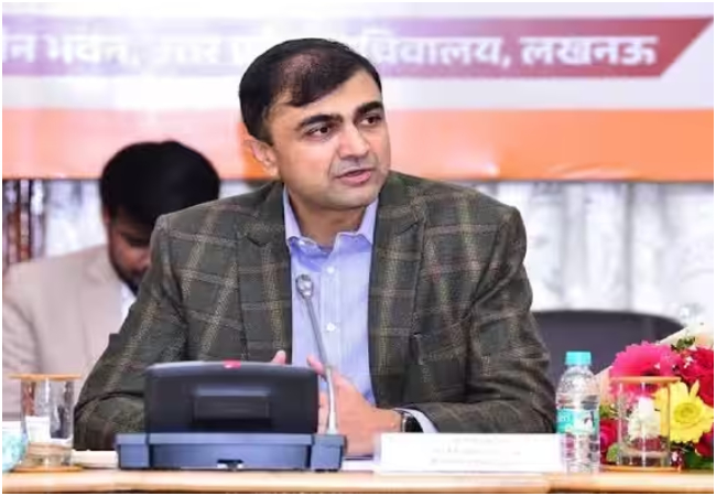 इन्वेस्ट यूपी के तत्कालीन सीईओ अभिषेक प्रकाश के खिलाफ विजिलेंस जांच रद्द, सरकार जल्द कर सकती है नई पोस्टिंग