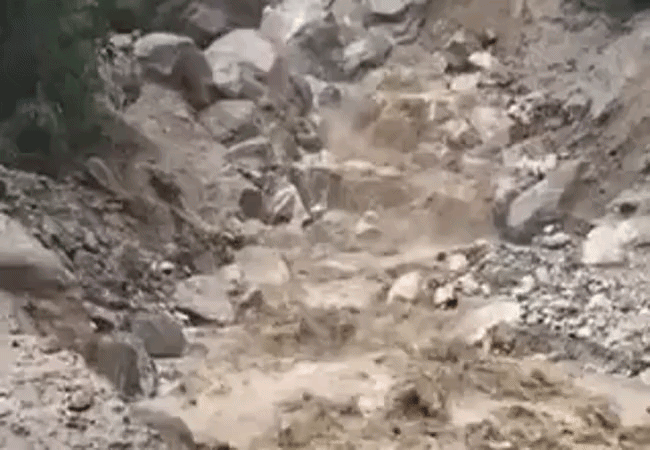 नेपाल के गोरखा में बाढ़ से 4 घर और सस्पेंशन ब्रिज बहा, बूढ़ीगंडकी नदी के बेसिन में अलर्ट जारी