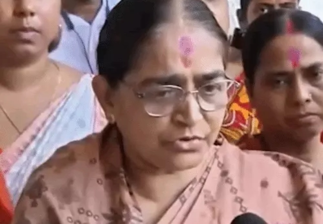 नंदीग्राम उपचुनाव में BJP ने, शुभेंदु अधिकारी के PA की मां को बनाया उम्मीदवार, TMC बागी गुट और ममता बनर्जी के कैंडीडेट आमने-सामने