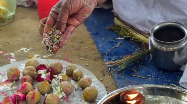 Pitru Paksha 2026 Start Date :  पितृ पक्ष कब से शुरू हो रहा ?  जानें पिंड दान का महत्व