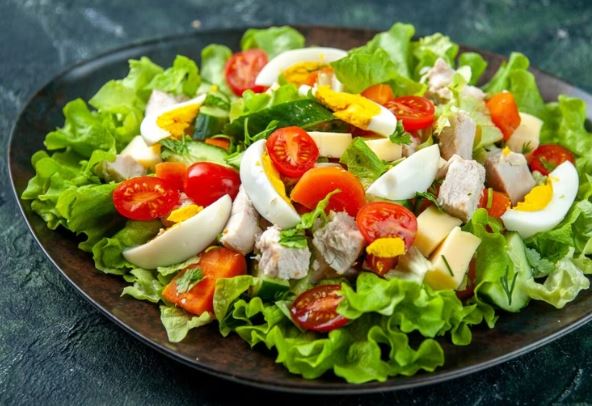 protein and fibre balance diet : अपनी डाइट में प्रोटीन की ज़रूरतों को ऐसे करें बैलेंस, जानें ज़रूरी बातें
