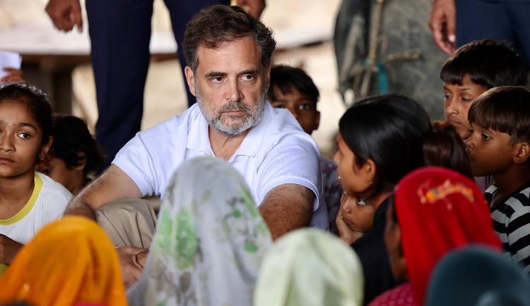 यमुना किनारे बेला एस्टेट में 728 लोग रहते हैं, SIR के बाद वोटर लिस्ट में सिर्फ़ एक नाम बचा और बाकी 727 नाम काट दिए गए: राहुल गांधी