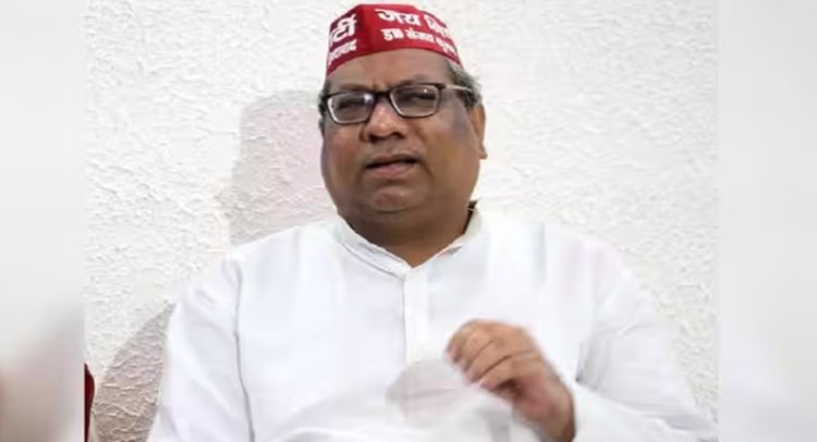 सपा के अनपढ़ और लठैत निषाद पार्टी के भविष्य पर अनर्गल टीका-टिप्पणी करने और अफवाह फैलाने की बजाय अपने गिरेबान में झांकें: संजय निषाद