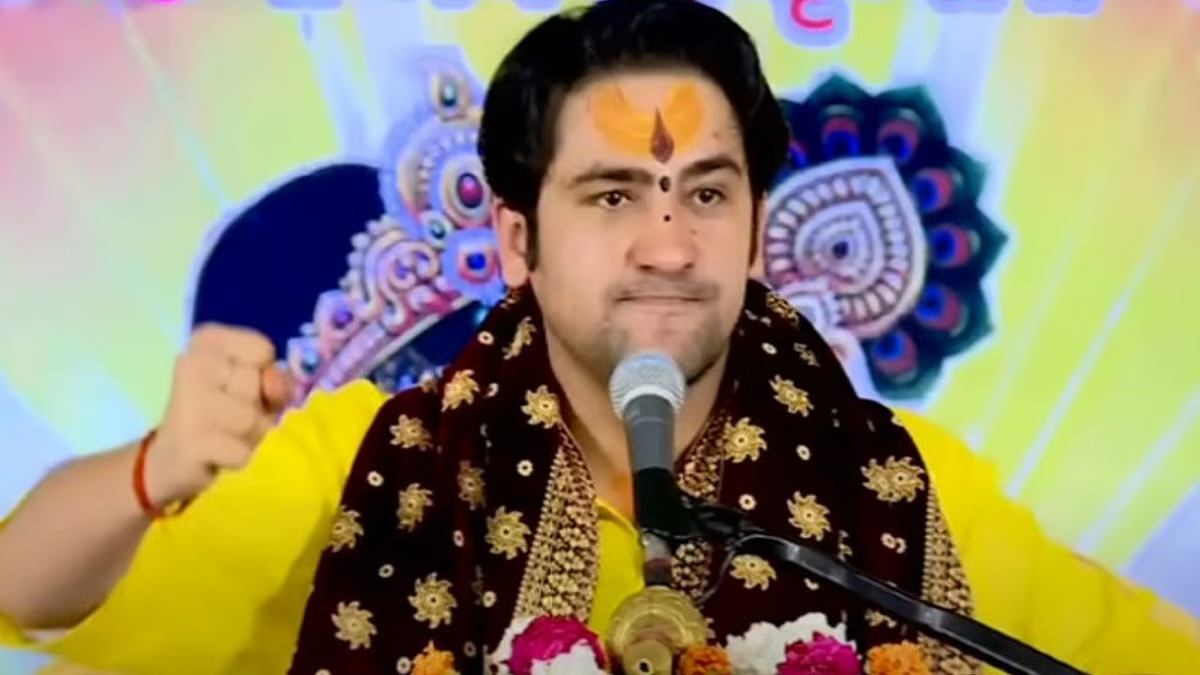 ‘दुर्गा बनो, काली बनो, कभी न बुर्केवाली’..., धीरेंद्र शास्त्री ने दिया बयान, आये सवालों के घेरे में