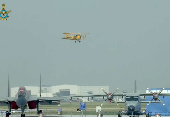 94th IAF Day : भारतीय वायुसेना मना रही अपनी 94वीं वर्षगांठ का जश्न, हिंडन एयरफोर्स स्टेशन पर लड़ाकू विमानों की प्रदर्शनी