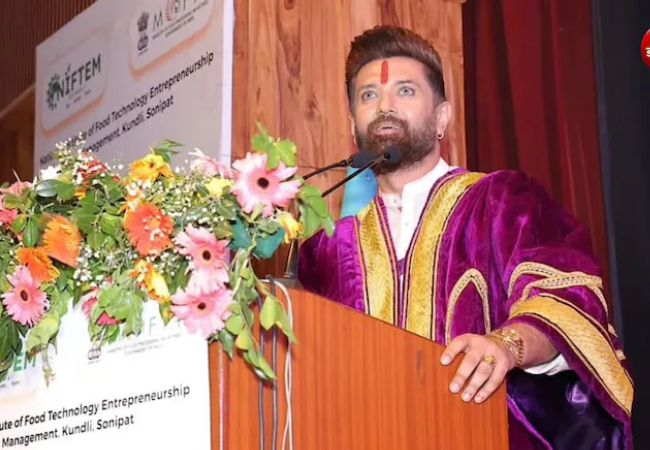 सीजेपी प्रदर्शन के चलते ट्रेनें रद्द होने पर भड़के चिराग पासवान, बोले-भारत के युवा में दुनिया को रास्ता दिखाने की क्षमता है, इन्हें कोई रोक नहीं सकता
