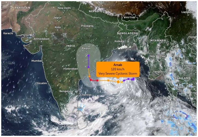 Cyclonic Arnab : 15 किमी प्रति घंटे की रफ्तार से पश्चिम-उत्तर-पश्चिम दिशा की ओर बढ़ रहा है, 14 मीटर तक उठेंगी समुद्री लहरें, कब होगा टकराव?