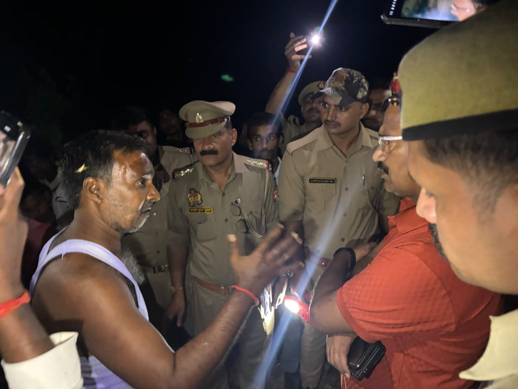 लखीमपुर में चाकू से गोदकर बुजुर्ग किसान की बेरहमी से हत्या, गांव में भारी पुलिस तैनात