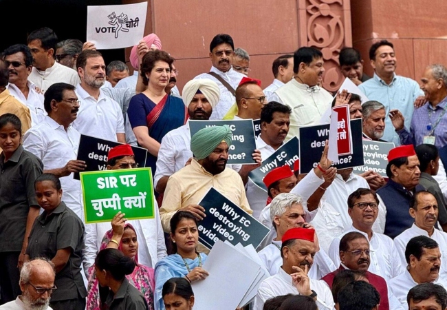 INDIA गठबंधन का सुप्रीम कोर्ट तक 'चलो दिल्ली-लोकतंत्र के लिए मार्च', CJI ने विपक्षी नेताओं से मिलने से किया इनकार