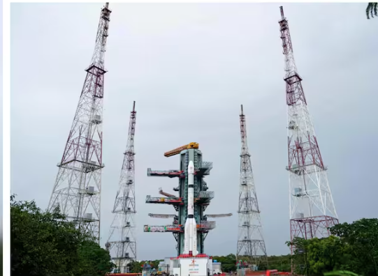 ISRO Navigation Satellite NVS-03 : ISRO का नेविगेशन सैटेलाइट NVS-03 कल लॉन्च होगा, स्वदेशी परमाणु घड़ी सहित कई खूबियां