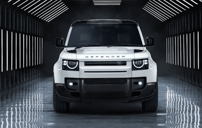 Land Rover Defender 110 :  भारत में लैंड रोवर डिफेंडर 110 हुई 34 लाख रुपये तक सस्ती , पुणे प्लांट में CKD असेंबली