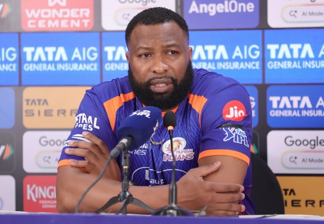 IPL 2027 : मुंबई इंडियंस को मिला नया हेड कोच, महेला जयवर्धने के बाद किरोन पोलार्ड संभालेंगे जिम्मेदारी