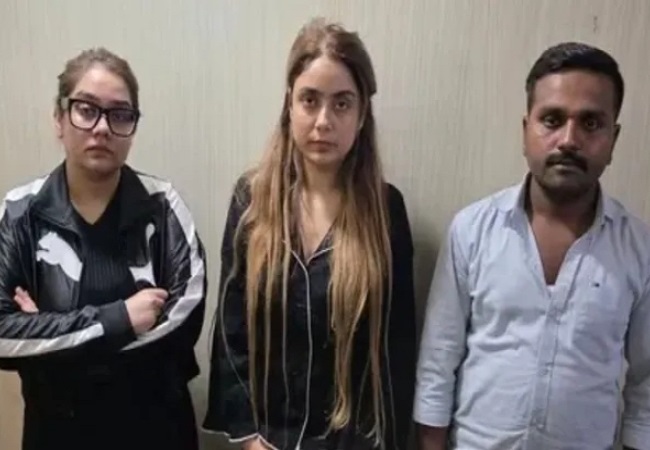 Shiva Sharma Murder Case : श्रद्धा दुबे समेत तीनों आरोपियों को कोर्ट ने 72 घंटे की ट्रांजिट रिमांड पर भेजा, नागपुर से लखनऊ लेकर रवाना पुलिस