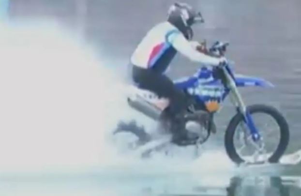ZXMOTO Founder Chen Jianguo : पानी पर 40.74 KM से रफ्तार से बाइक दौड़ा कर बनाया गिनीज वर्ल्ड रिकॉर्ड , शख्स के बारे में जानें