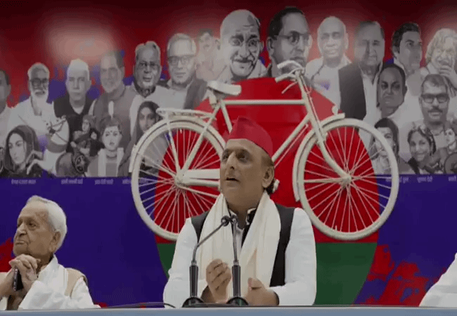 राम राज्य और समाजवाद में विश्वास रखने वाले सच्चे सनातनी, बुराई फैलाने वाले नकली सनातनी : अखिलेश यादव