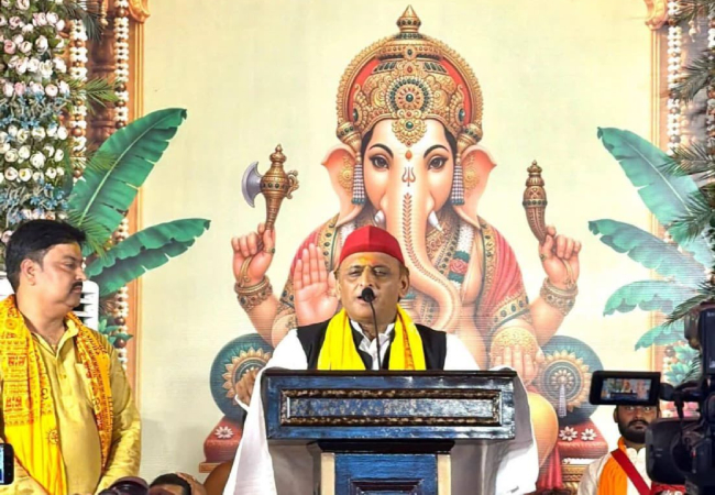 जब युवाओं के सपनों पर तलवार चले दुधारी, सत्ता करे अत्याचार वंचितों पर भारी, तब तू उठा त्रिशूल और बन सुदर्शनधारी : अखिलेश यादव