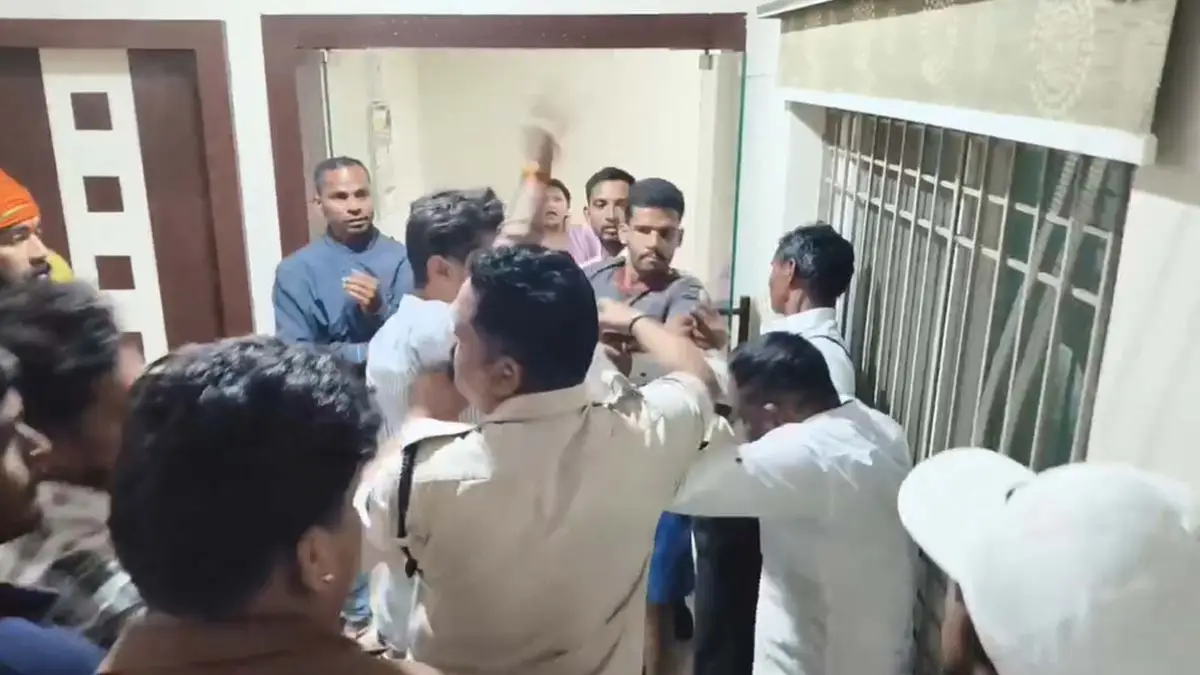 प्रलोभन देकर धर्मांतरण कराने का आरोप, तीन गांव के 40 लोगों को बुलाया गया; लग्जरी होटल में बुक थे 15 कमरे